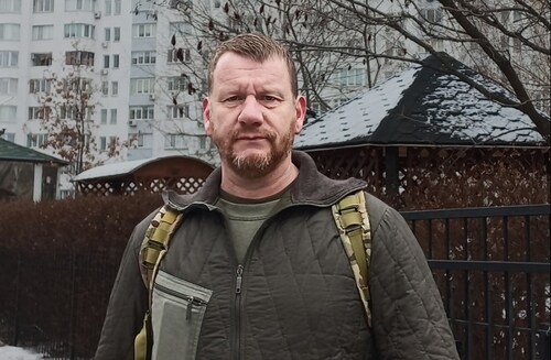 «Не міг залишити цих людей»: німецький волонтер Міхаель Крюгер про обстріли, 600 тонн допомоги та віру в Україну